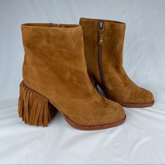 NEW Kelsi Dagger Brooklyn Linx Suede Fringe Boots - Picture 2 of 13